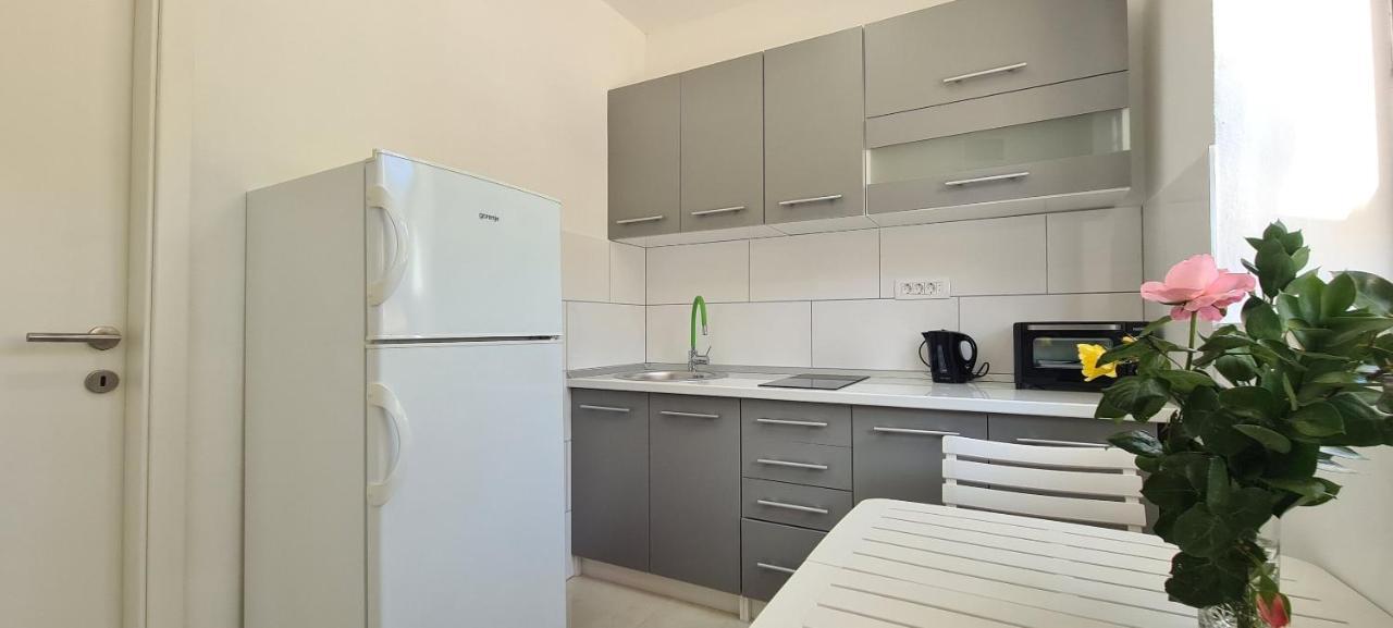 Apartments Ana I Ante ميلنا المظهر الخارجي الصورة